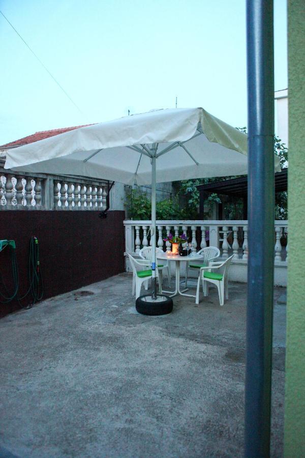 Ana Lovetovo Vodice Exterior foto
